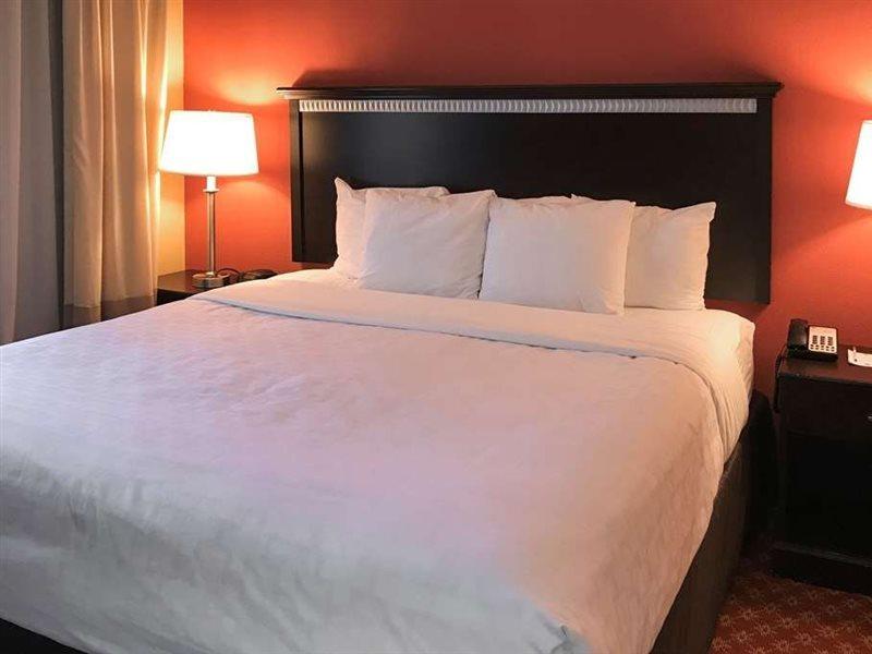 Clarion Hotel & Conference Center Toms River Ngoại thất bức ảnh